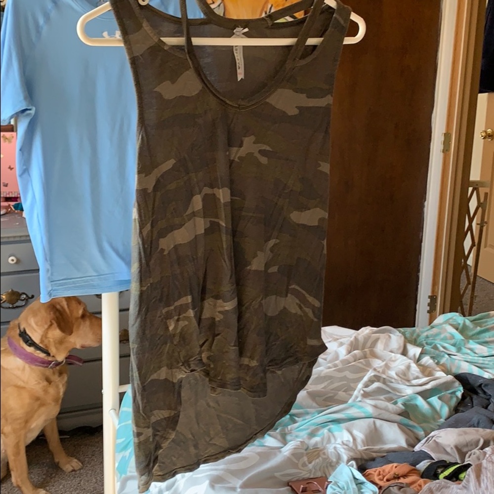 camo tank top